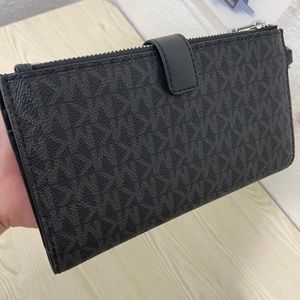 Michael kors jet set